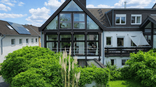 Luftbild Front - Modernes Reiheneckhaus mit Terrasse und Kamin - Ein Ort zum Wohlfühlen