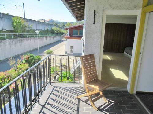 Blick vom überdachten Balkon - 