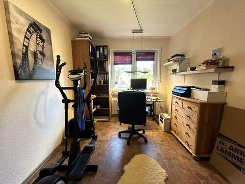 Kinderzimmer oder Büro - 