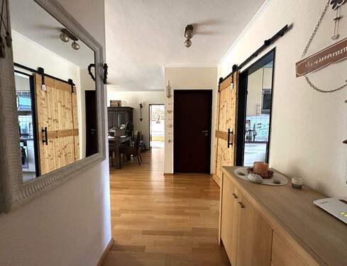 Eingangsdiele - 4 Zimmer Etagenwohnung in Meppen