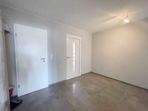 Eingangsbereich - 8 Zimmer Einfamilienhaus zum Kaufen in Tespe