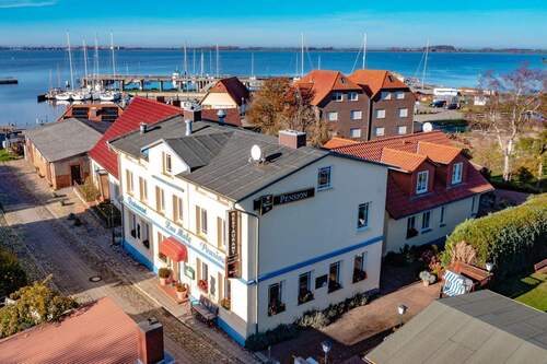 Häuseransicht - Hotel, Pension, Gasthof zum Kaufen in Wiek