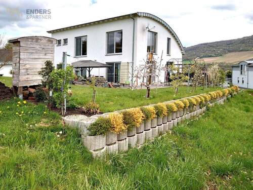 2 - 9 Zimmer Einfamilienhaus zum Kaufen in Rivenich