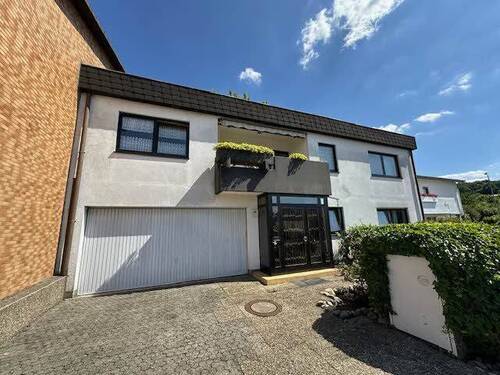 Bild1 - Stilvolles Einfamilienhaus mit ELW in Toplage von Riegelsberg-Pflugscheid