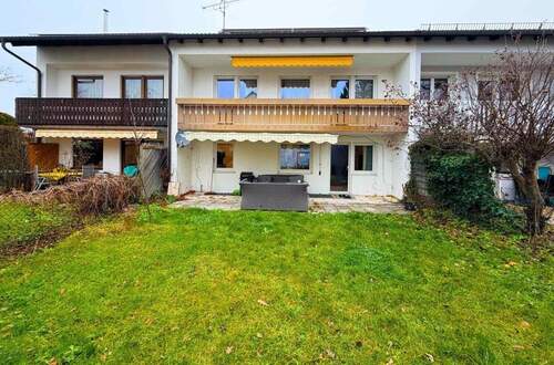 Haus Su¨dansicht - Ruhiges Mehrgenerationen-Zweifamilien-Reihenhaus in sehr guter Lage