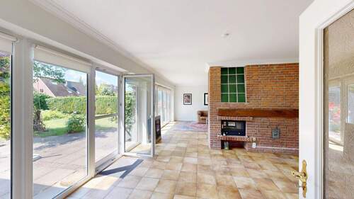 Große Fensterfront - 7 Zimmer Einfamilienhaus in Henstedt-Ulzburg