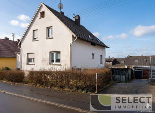 Ansicht - 5 Zimmer Mehrfamilienhaus, Wohnhaus zum Kaufen in Ottweiler / Fürth