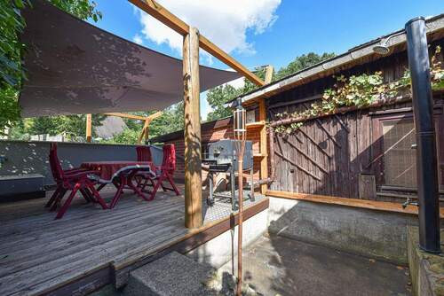 Terrasse mit Solardusche - 