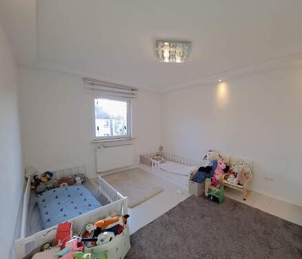 Kinderzimmer 1.OG.jpg - 