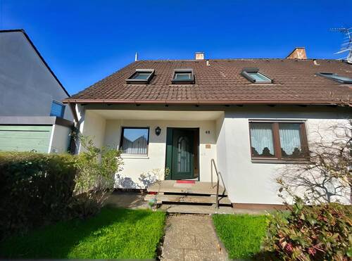 Hauseingang - Doppelhaushälfte mit 142,00 m&sup2; in Fürth zum Kaufen
