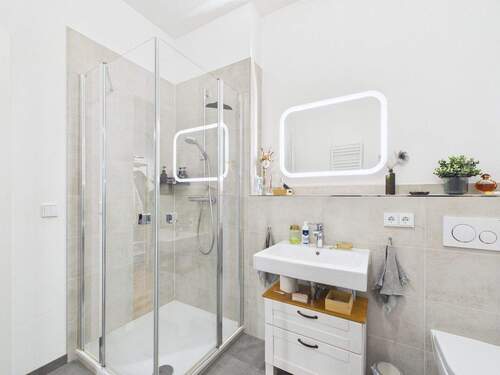 Badezimmer - Etagenwohnung mit 72,60 m&sup2; in Lübeck (Innenstadt) zur Miete