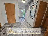 Großer Eingangsflur - 6 Zimmer Doppelhaushälfte zum Kaufen in Verden