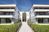 Neubau Vorderansicht - 4 Zimmer Etagenwohnung in Berlin