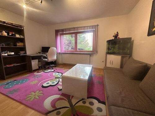 Büro / Kinderzimmer im EG - 