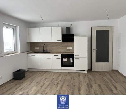 offene Küche - 2 Zimmer Etagenwohnung zur Miete in Arnsdorf