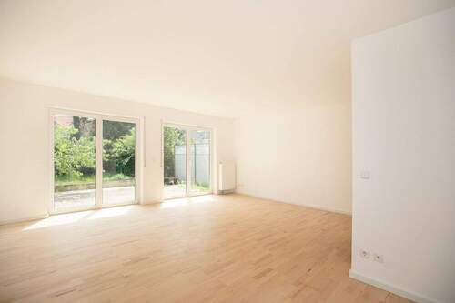 Wohnbereich - 6 Zimmer Reihenendhaus zum Kaufen in Rödermark