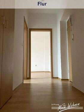 Flur - 2 Zimmer Etagenwohnung zur Miete in Zeitz