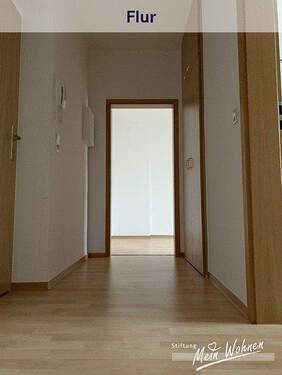 Flur - 2 Zimmer Etagenwohnung in Zeitz