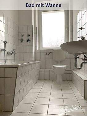 Bad mit Wanne - Etagenwohnung mit 36,10 m&sup2; in Zeitz zur Miete