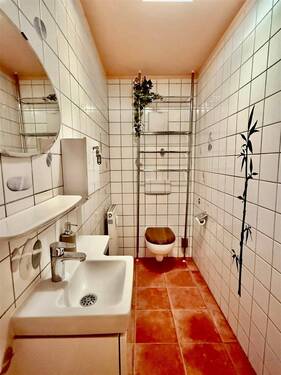 WC UG - 