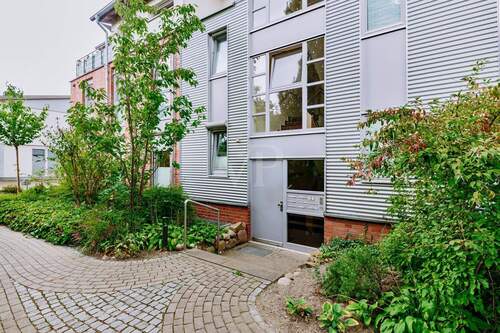 ... des Mehrfamilienhauses. - 3 Zimmer Etagenwohnung in Lüneburg