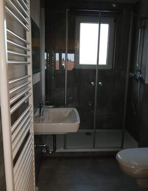 Badezimmer - 3 Zimmer Etagenwohnung in Groitzsch