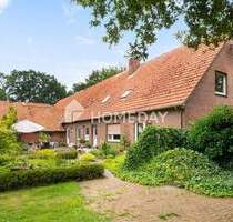 Ländliches Wohnidyll mit Komfort und vielen Möglichkeiten - großzügiges Zweifamilienhaus mit Charme - Großenkneten Haschenbrok