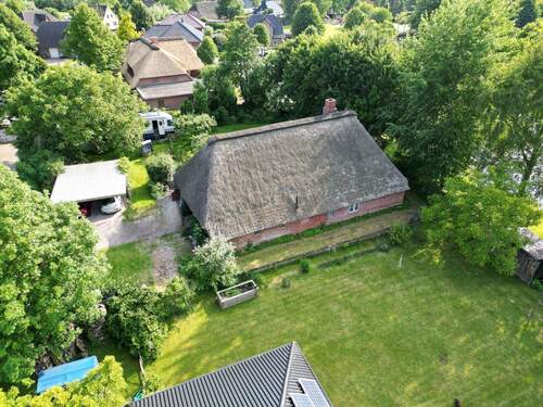 Drohnenaufnahme östliche Seite - 4 Zimmer Einfamilienhaus in Drage