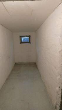 Privater zugeordneter Keller - 