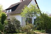 EINFAMILIENHAUS MIT TRAUMHAFTEN GARTEN - Großzügiges Einfamilienhaus mit Garage und riesigem Garten in guter Lage Tostedts