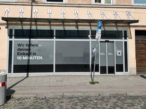 Eingang München - Viel Raum für Ihre neue Geschäftsidee (409m² bis zu 593m²), ob Fitness, Tanz oder Sport! Provisionsfrei!