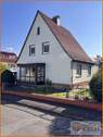 Bild 1 - Kleines Häuschen mit großem Wintergarten, Garage in Schlüchtern Stadt