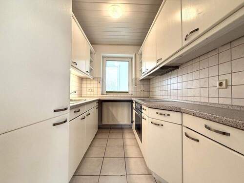 Einbauküche - 2 Zimmer Etagenwohnung zur Miete in Bielefeld