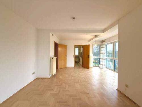 Wohnzimmer mitEssplatz - Etagenwohnung mit 60,00 m&sup2; in Bielefeld zur Miete