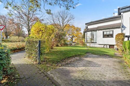 Pkw-Stellplatz - 