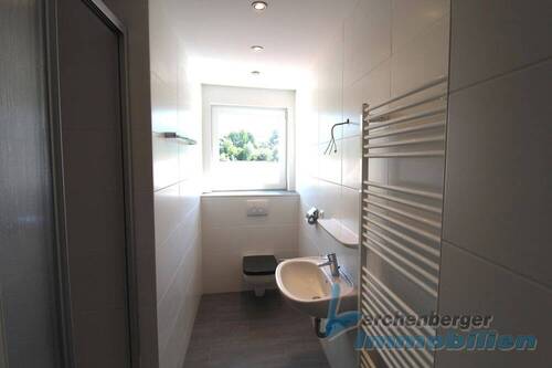 Bad m.Dusche.jpg - 
