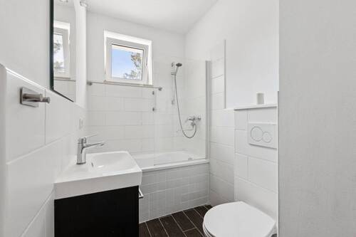Badezimmer im Erdgeschoss - 