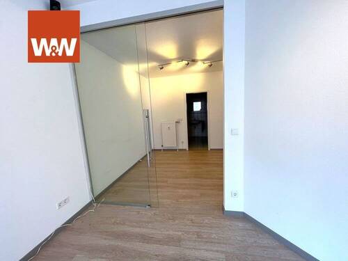 Ankleide_Büro - 
