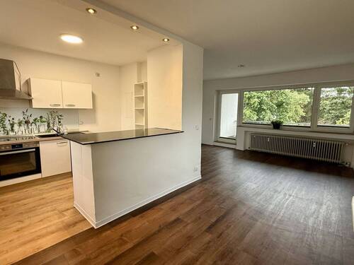 Offene Küche / Wohnbereich - 5 Zimmer Etagenwohnung zur Miete in Aachen