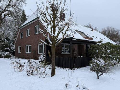 Titel - Großzügige Erdgeschosswohnung in Varel-Neuenwege