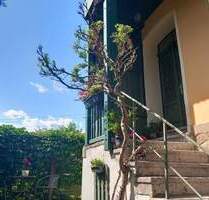 Wohnen am Park: gepflegte 2-Zimmer Wohnung mit Keller und Abstellkammer, Hochparterre - Crimmitschau