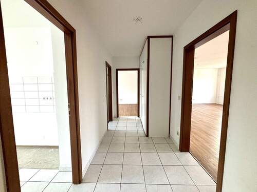 Eingangsbereich/ Flur - 