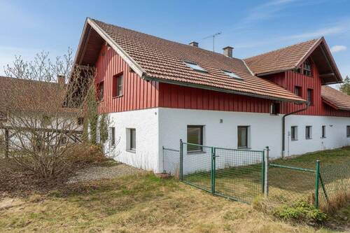 Haus Westseite - 7 Zimmer Einfamilienhaus in Perlesreut / Bibereck