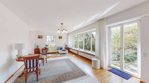 Wohnbereich im EG - 9 Zimmer Einfamilienhaus in Würzburg