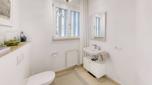 WC EG - 