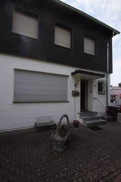 Vorderansicht - Renovierungsbedürftiges EFH in ruhiger Lage von MG-Bettrath