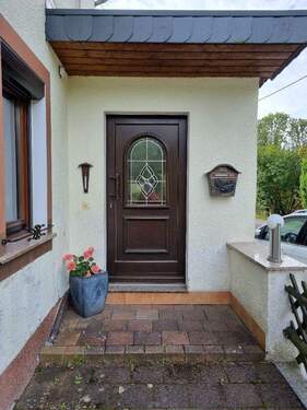 Eingangsbereich - 4 Zimmer Mehrfamilienhaus, Wohnhaus zum Kaufen in Schmölln-Putzkau