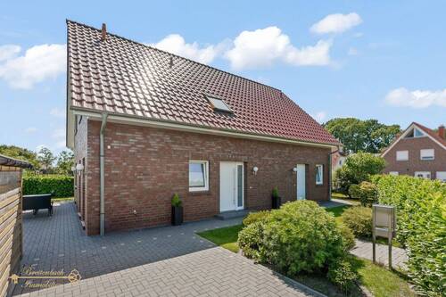 Eingangsbereich - 7 Zimmer Einfamilienhaus zum Kaufen in Bremen