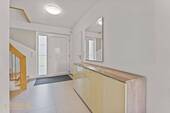 Flur / Eingangsbereich - 