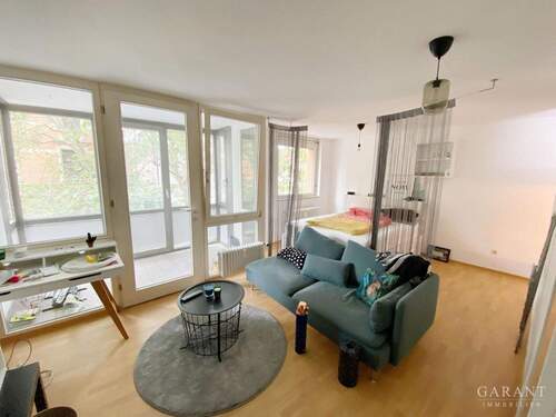 wohnen schlafen (2) - Schicke 1 Zimmer-Wohnung mit Balkon im beliebten Heusteigviertel